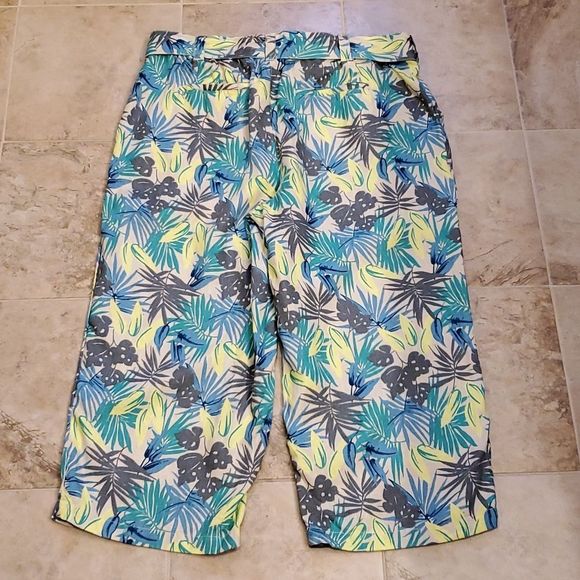 Land's End linen tropical print mid rise capris, 18W - Picture 10 of 11
